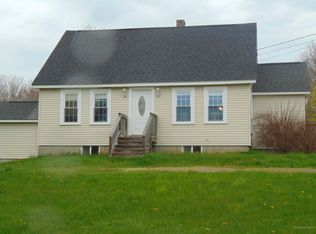 434 Main Rd, Eddington, ME 04428