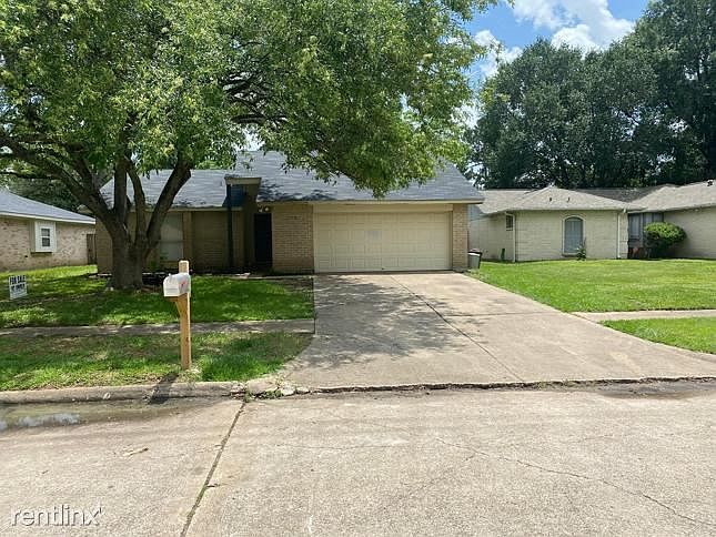 1st image of 24107 Tayloe House Ln