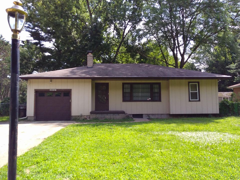 1st image of 53110 N Twyckenham Dr