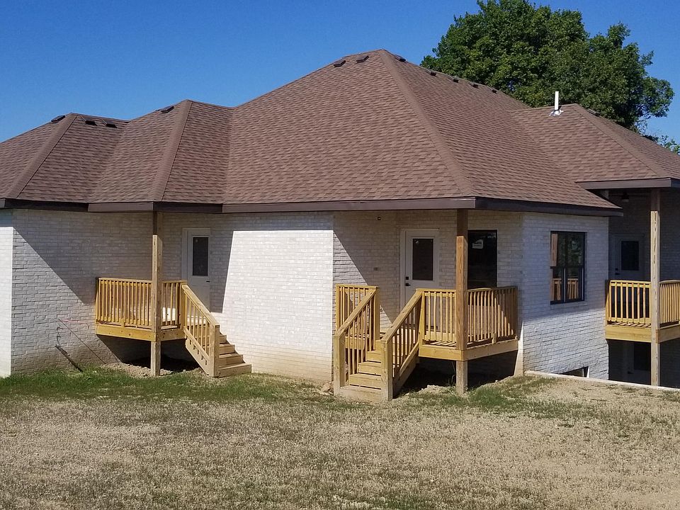 2nd image of 802 W Georgia St
