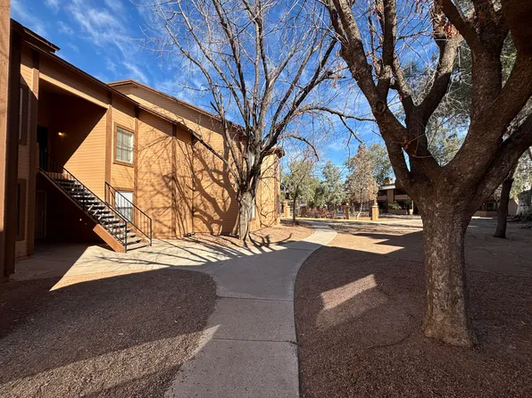 1670 W Park Wood Ln, Tucson, AZ 85746
