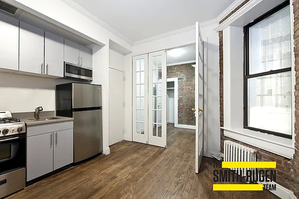 Rented by R New York | media 25