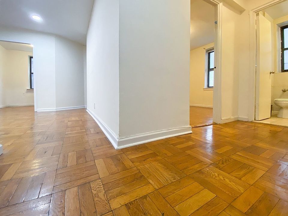 2nd image of 155 W 81st St #L1