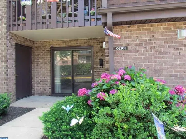 1101 Delaire Landing Rd #101, Philadelphia, PA 19114