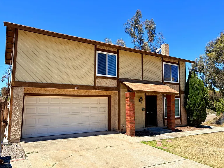 183 Lechuza Ln — Photo 1