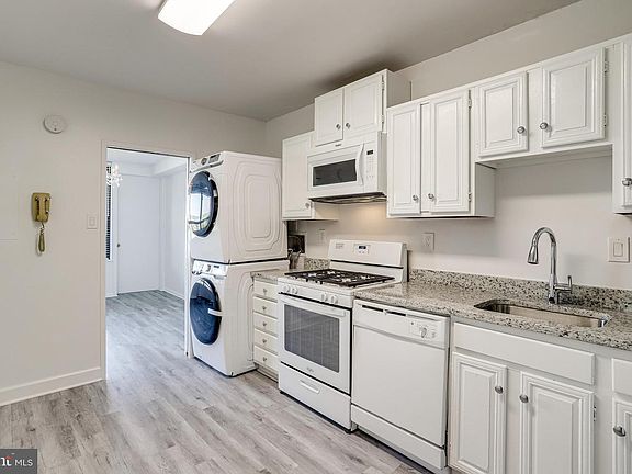 2nd image of 3701 S George Mason Dr Unit 1112N
