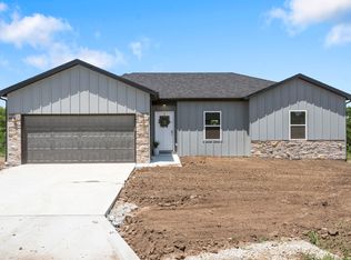 740 E Vivian Street, Bolivar, MO 65613