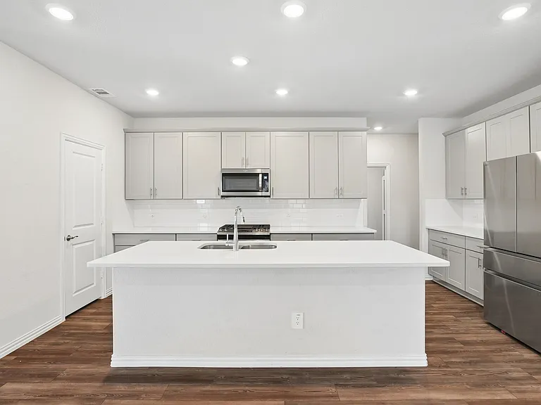 2232 Sun Star Dr — Photo 10