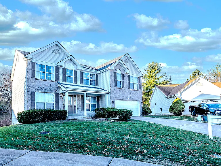 18 Pineview Valley Ct — Photo 2