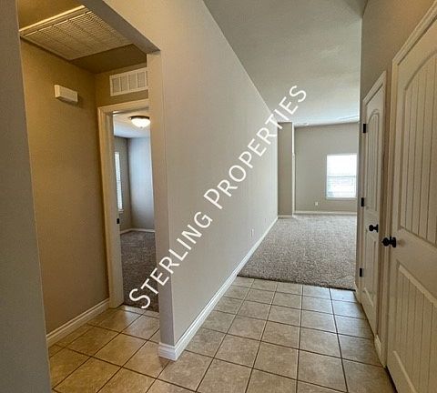 3rd image of 3300 Eaglerock Ln