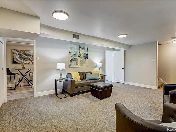4th image of 2925 Jay St #A