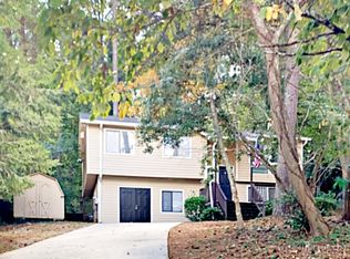 8539 Lake Dr, Snellville, GA 30039