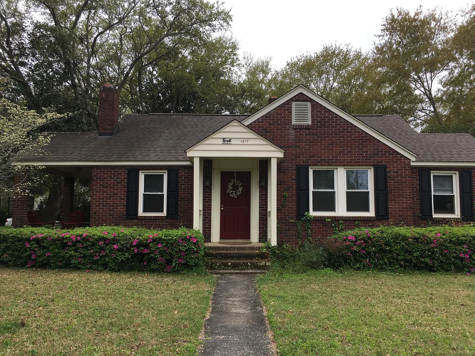 2 bed, 1103 sqft, $2,300 — Photo 1