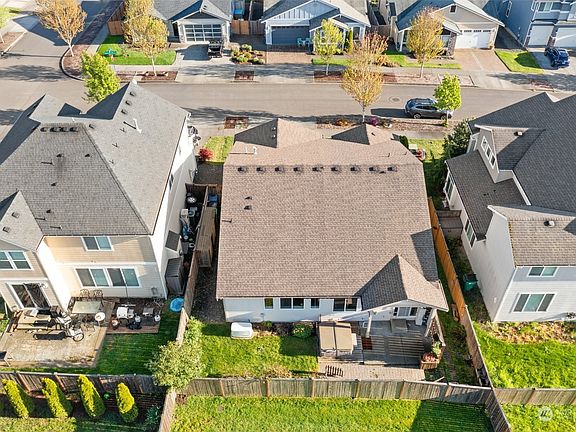 4th image of 4406 Hammersley Way NW