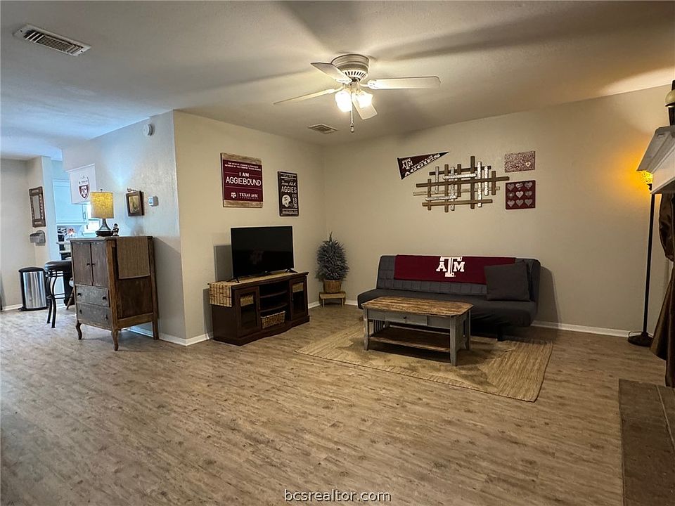 1st image of 1904 Dartmouth St APT L3