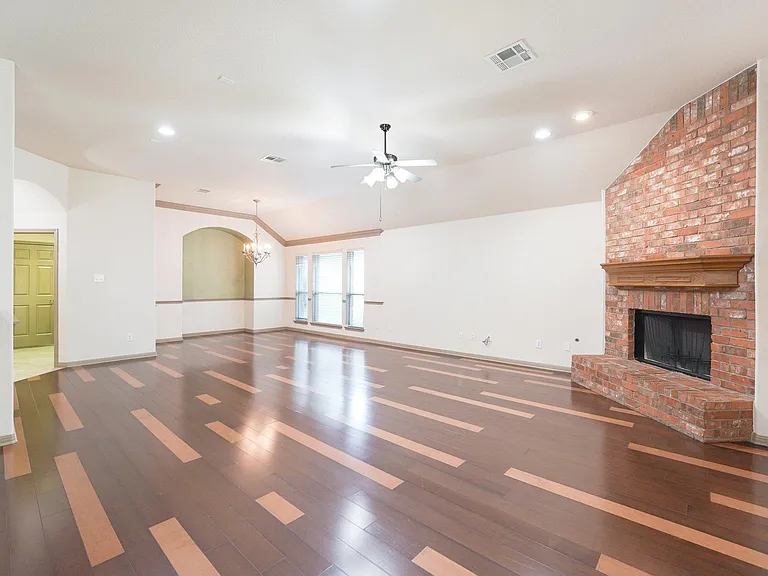 10028 Lisi Anne Dr — Photo 9