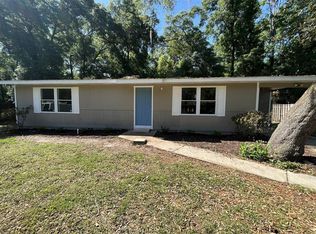 1590 W Ravine Ln, Dunnellon, FL 34434
