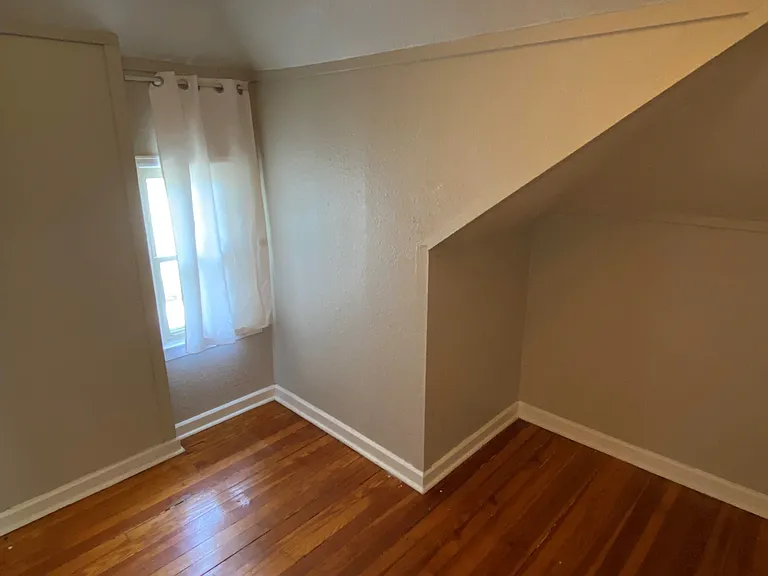 3810 E. 17th Ave. Apartments — Photo 8