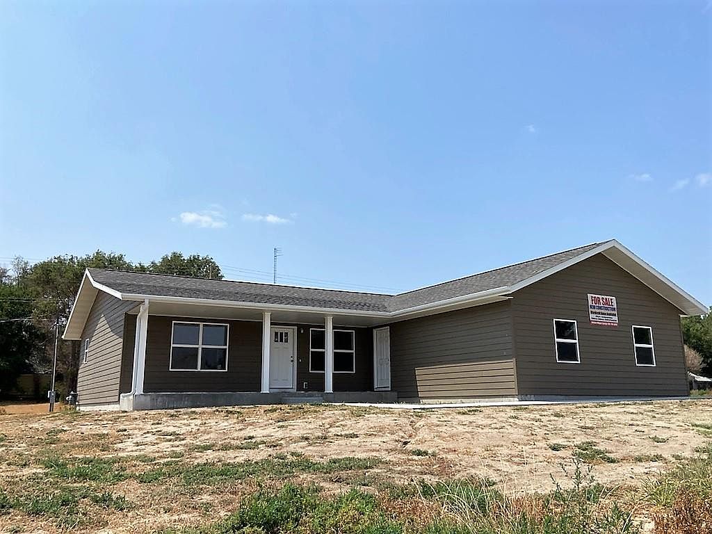 907 A St, Benkelman, NE 69021 Zillow