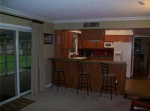 5th image of 1105 Maplewood Dr