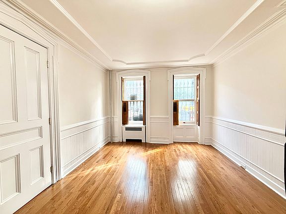 4th image of 387 9th St