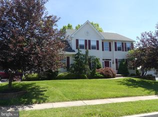 12 Long Meadow Rd, Royersford, PA 19468