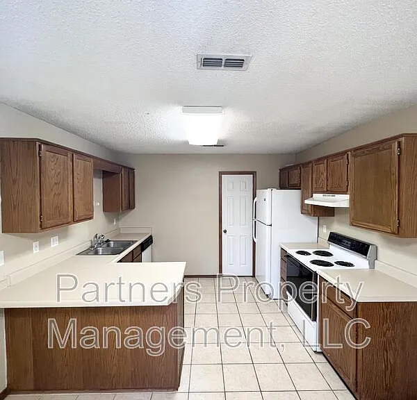 3089 W Mica St #2 — Photo 4