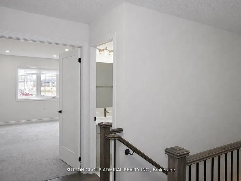 65 Barkerville Dr — Photo 22