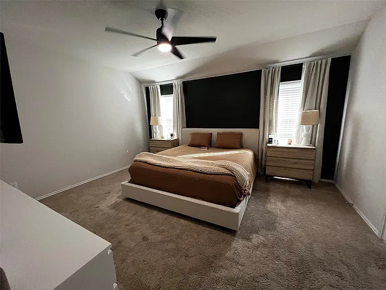 1009 Marvin Way — Photo 16
