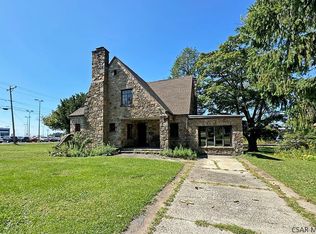 101 Old Colony Dr, Johnstown, PA 15904