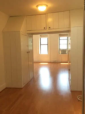 Rented by Brown Harris Stevens | media 20