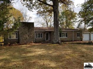 2060 McCoy Rd, Huntington, WV 25701