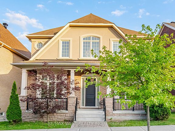 2nd image of 92 Glengordon Cres