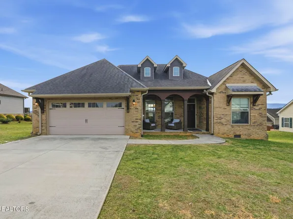 2749 Vista Meadows Ln, Sevierville, TN 37876