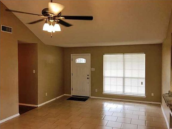 3rd image of 1855 Woodbrook Dr