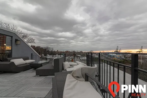 Rented by Pinn Realty | media 45