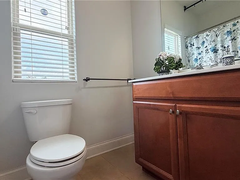1810 Kingsbridge Ct — Photo 9
