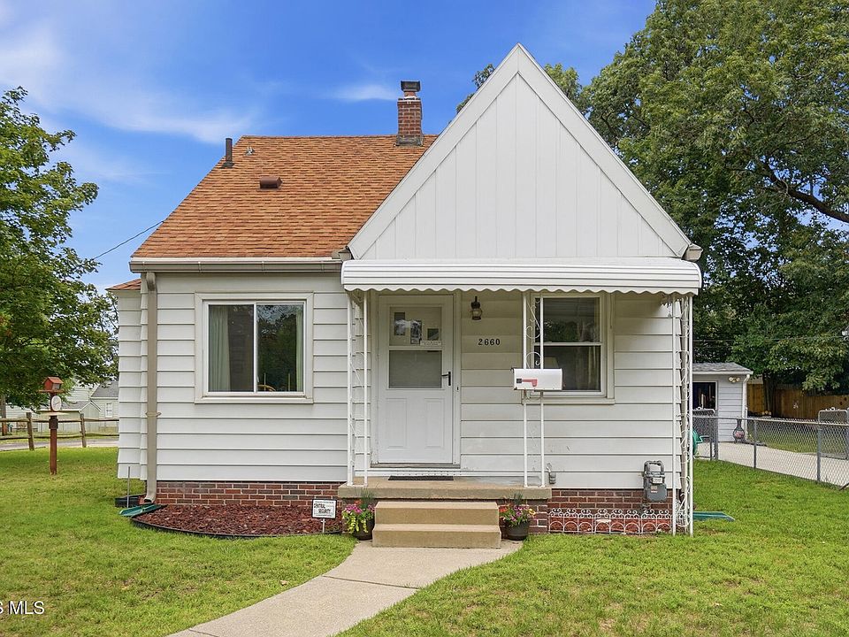 1st image of 2660 Oak Grove Pl