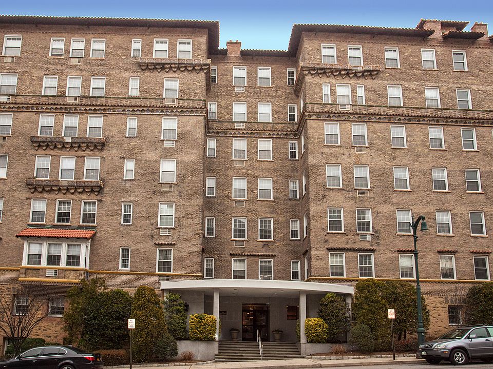 1st image of 16 N Chatsworth Ave APT 509