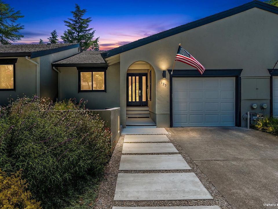 1st image of 135 Vineyard Circle