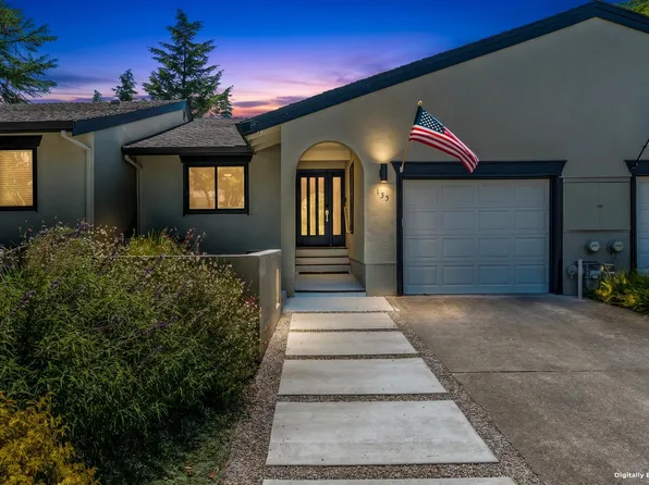 135 Vineyard Circle, Yountville, CA 94599