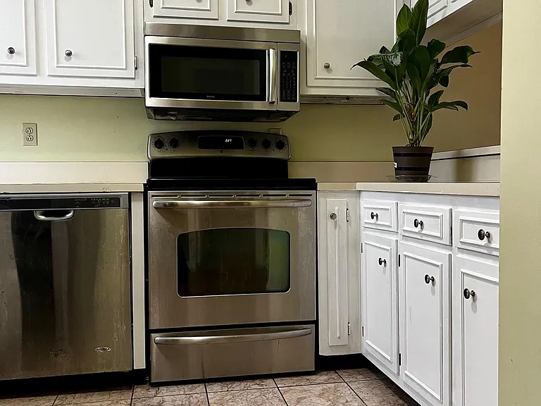 2135 Acklen Ave #3 — Photo 9
