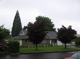 945 NW 4th St, Gresham, OR 97030