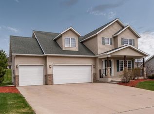 5007 Nicklaus Dr NW, Rochester, MN 55901