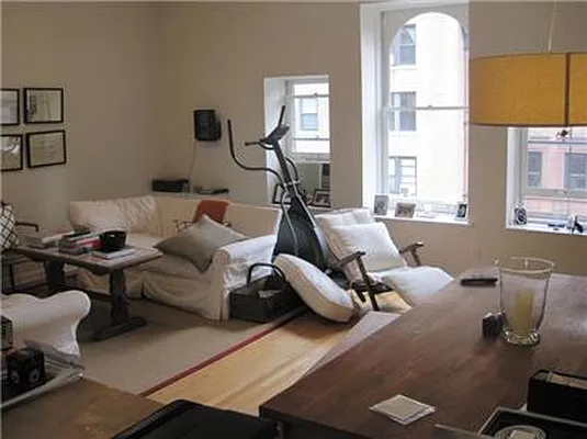 Rented by Fenwick Keats Real Estate | media 38