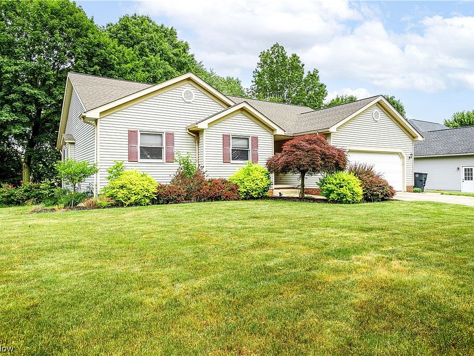1305 Northwoods Trl, Wadsworth, OH 44281 Zillow