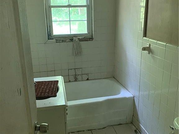 4th image of 196 Wadley St NW