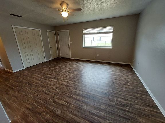 2nd image of 301 N Louisiana St #2