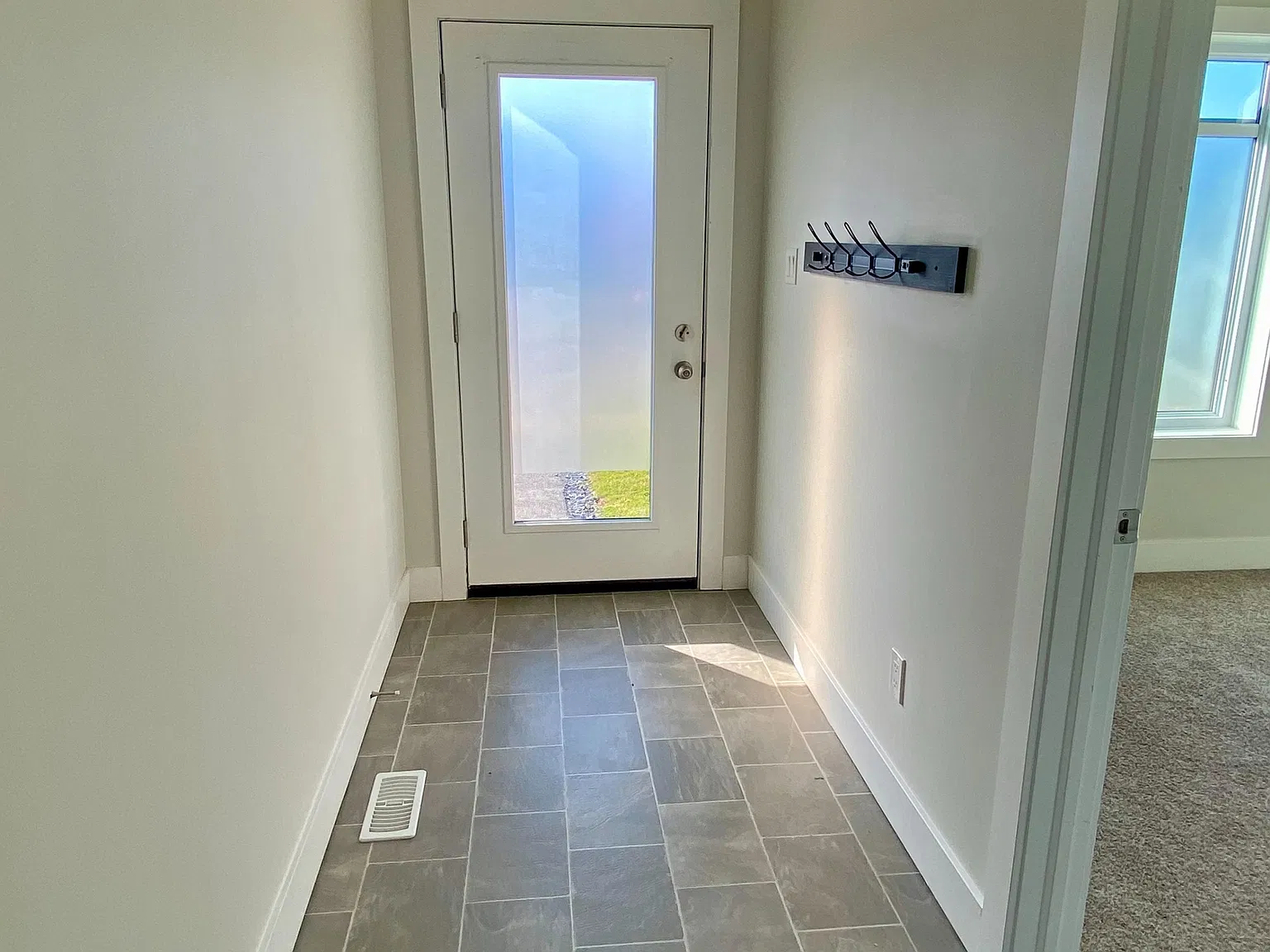 3 bed, $2,600 — Photo 2