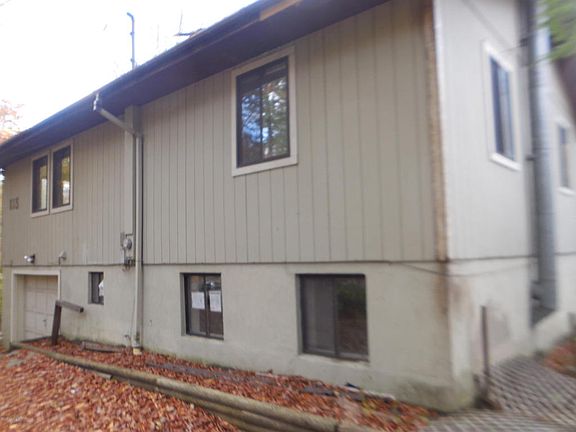 2nd image of 1666 Marina Dr